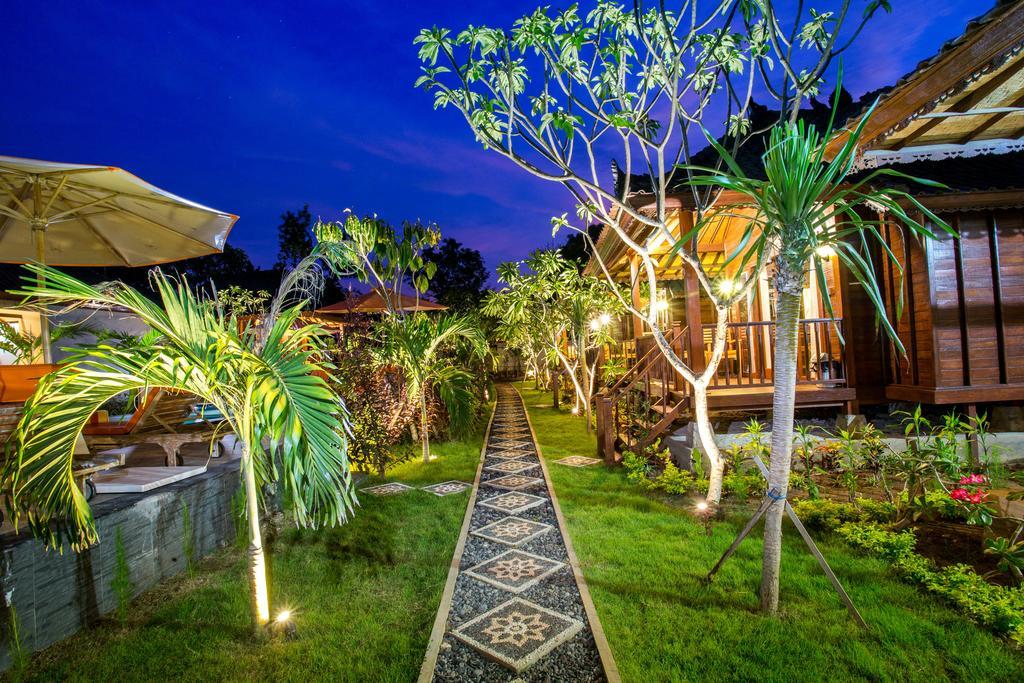 Dinatah Lembongan Villas Экстерьер фото